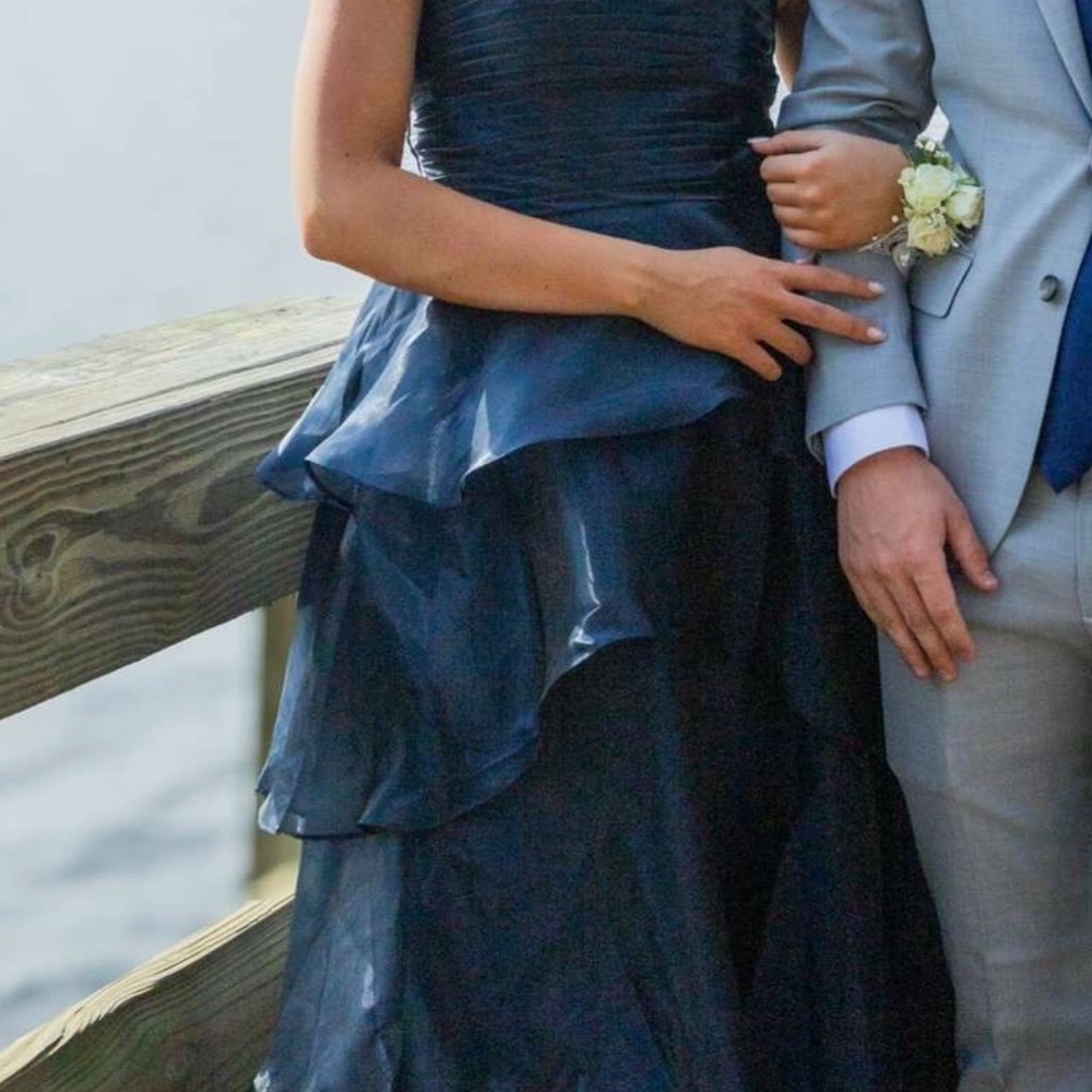 Elegant Navy Blue Strapless Gown